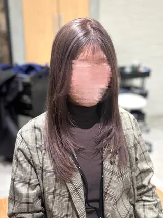 ロング 新谷 春日のヘアスタイル