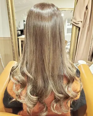 ロング カラー spa hair ark 富井直美のヘアスタイル