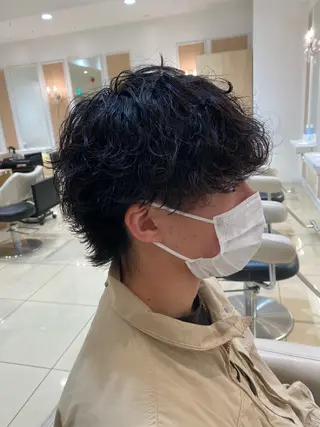 ショート パーマ メンズ メンズ特化型美容師 栗山勇人のヘアスタイル