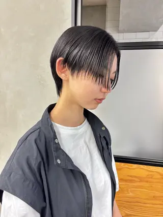 ショート 井上 唯のヘアスタイル