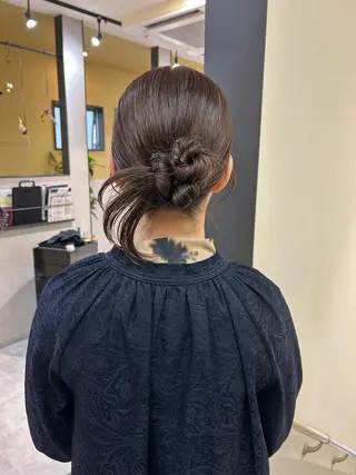 セミロング ヘアアレンジ hubhair レイヤー/透明感のヘアスタイル