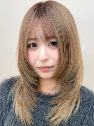 ミディアム 守屋 歩夢 レイヤーカットのヘアスタイル