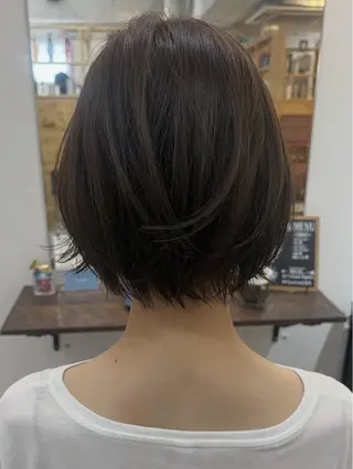 ショート カラー cana 札幌レイヤースタイルのヘアスタイル