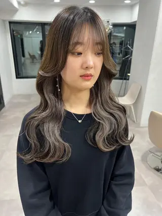 セミロング カラー パーマ ハイトーン/モテ髪 🎀hina🎀のヘアスタイル