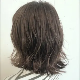 ミディアム カラー 山形 光輪子のヘアスタイル