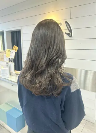 ミディアム レイヤー/艶髪カラー 森本くるみのヘアスタイル