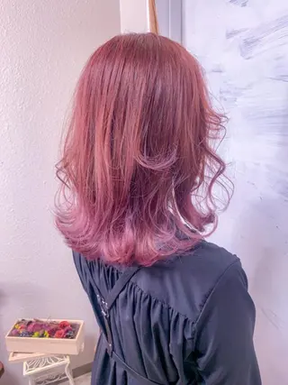 ミディアム カラー BOX mico.のヘアスタイル