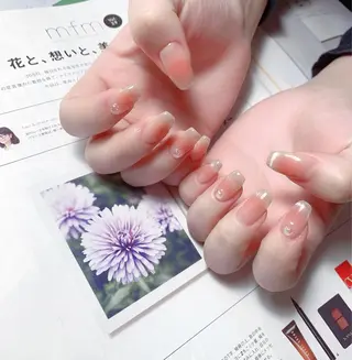 ネイル 横浜市中区曙町 ネイルE·U·Bのネイルデザイン