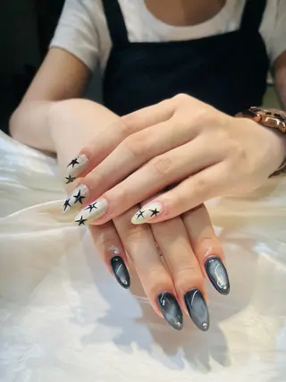 ネイル SNOW LITのネイルデザイン