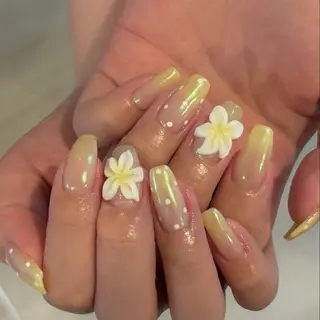 ネイル ˖ ࣪⊹GRACE モモ✩⡱のネイルデザイン