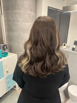 ロング ♡似合わせ ♡ハイトーン♡のヘアスタイル