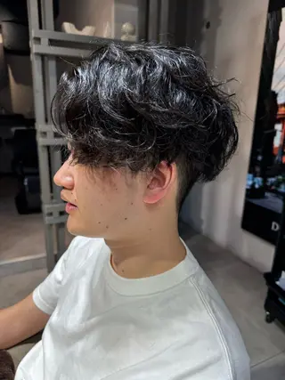 ミディアム パーマ メンズ 似合う髪型見つけます AYAKAのヘアスタイル