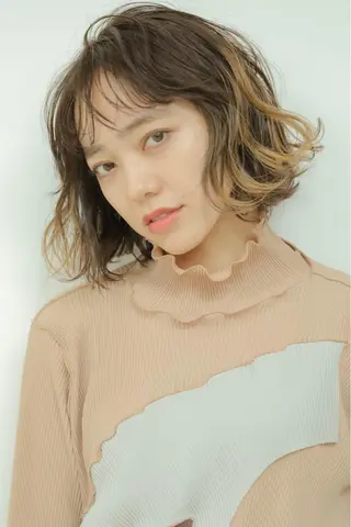 マツエク・マツパ 谷 なづきのヘアスタイル