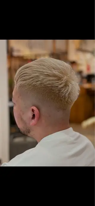 ショート カラー メンズ 吉岡 三四朗のヘアスタイル