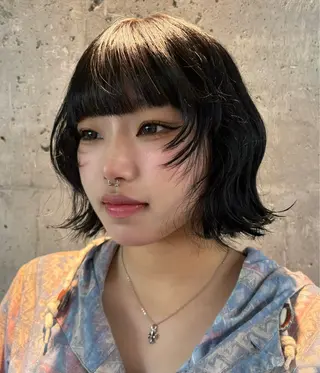 カラー Cocona 🦤 /ブリーチ/ショートのヘアスタイル