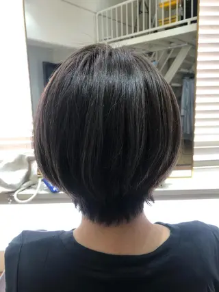 ショート カラー 嘉手納美容室 ルアナエヴァのヘアスタイル