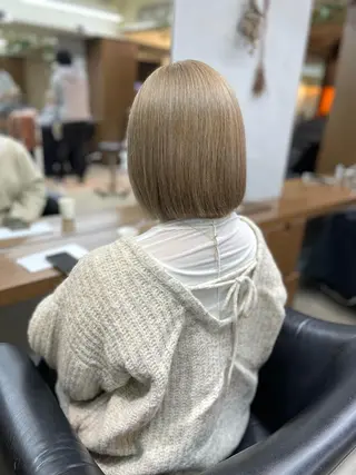 カラー yasuハイトーン/ デザインカラーのヘアスタイル