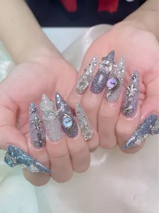 ネイル lucky nail 歌舞伎町のネイルデザイン