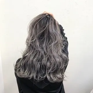 ロング カラー 中澤 昌美のヘアスタイル