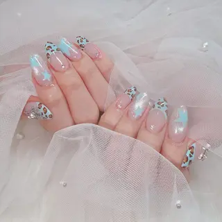 ネイル ラクロレ ハナ︎🌼のネイルデザイン
