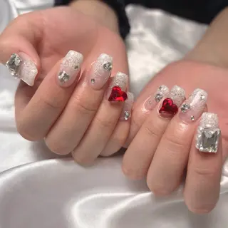 ネイル 梅本 愛のネイルデザイン