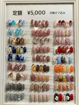 ネイル MonFavori 坂田のネイルデザイン