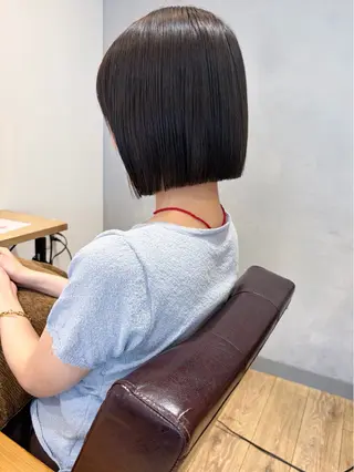 ショート カラー 地毛風ストレート ミニボブ🌷江梨🍎のヘアスタイル