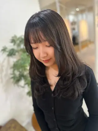 ロング 大潮 梨奈のヘアスタイル