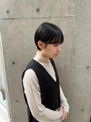 ショート カラー 縮毛矯正ボブ&顔まわ レイヤー♡TOMOEのヘアスタイル
