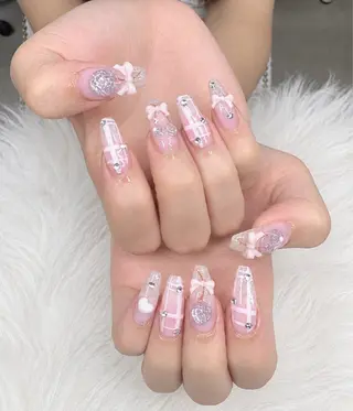 ネイル MIKA RUBY NAIL SLONのネイルデザイン