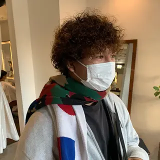 パーマ メンズ 的場 莉音のヘアスタイル