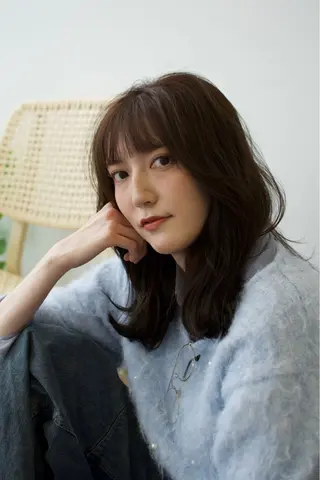 セミロング カラー cana 札幌レイヤースタイルのヘアスタイル