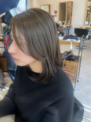 ミディアム うる艶カラー asukaのヘアスタイル