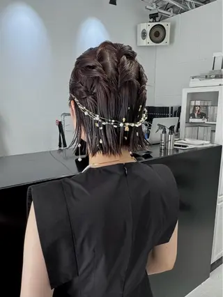 ショート カラー ヘアアレンジ 艶ハイトーン/ヘア アレンジAYAKAのヘアスタイル