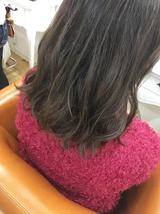 ミディアム カラー noa ノアのヘアスタイル