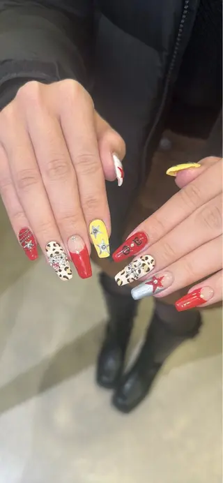 ネイル 🍓個性派ネイル🎶 /Komachi❤️のネイルデザイン