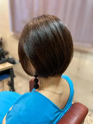 ショート カラー ERIKO Tのヘアスタイル