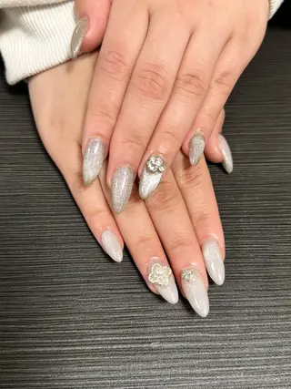 ネイル ✴︎:.｡. MAKI.｡.:✴︎のネイルデザイン