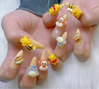 ネイル LuCie Nailのネイルデザイン