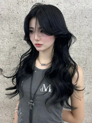 ロング カラー 暗髪、透明感 レイヤー指名No.1のヘアスタイル