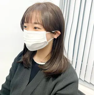 ミディアム カラー パーマ ヘアアレンジ メンズ キッズ ネイル マツエク・マツパ アイブロウ 似合せレイヤー/ 柔らか透明感カラーのヘアスタイル