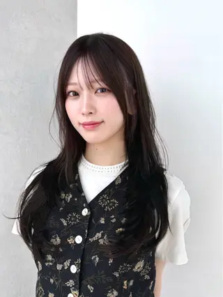 ロング けんけん cachecacheのヘアスタイル