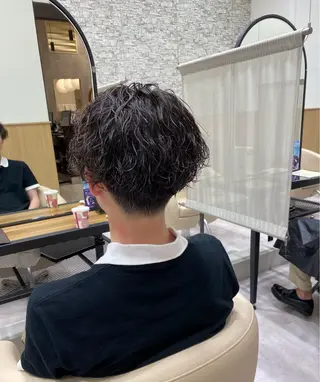 ショート メンズ 本間 広樹のヘアスタイル