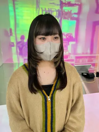 セミロング カラー パーマ ヘアアレンジ メンズ キッズ ネイル マツエク・マツパ アイブロウ KANAMI 🌏のヘアスタイル