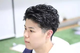 ショート パーマ メンズ 矢島 真樹のヘアスタイル