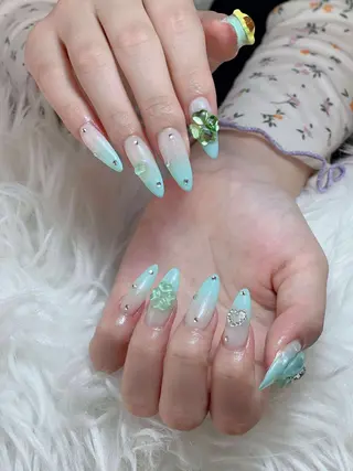 ネイル ANH NAIL ゴテゴテ専門店💎のネイルデザイン