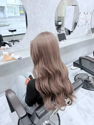 ロング 🦋ハイトーン🦋 石山 希理🦋のヘアスタイル