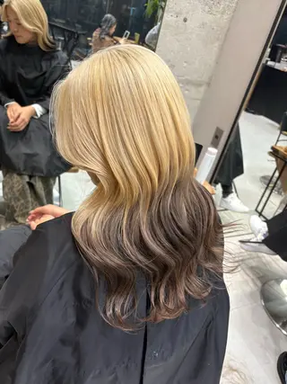 ロング カラー KAEDE🌺Wカ ラー/ホワイトカラーのヘアスタイル