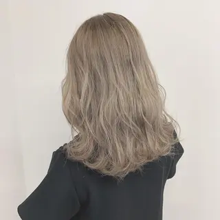 セミロング 松本 聖のヘアスタイル