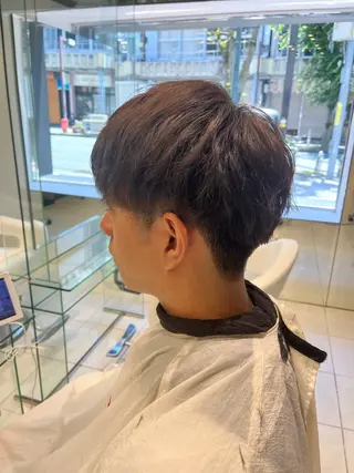 メンズ 岡野 芽依のヘアスタイル